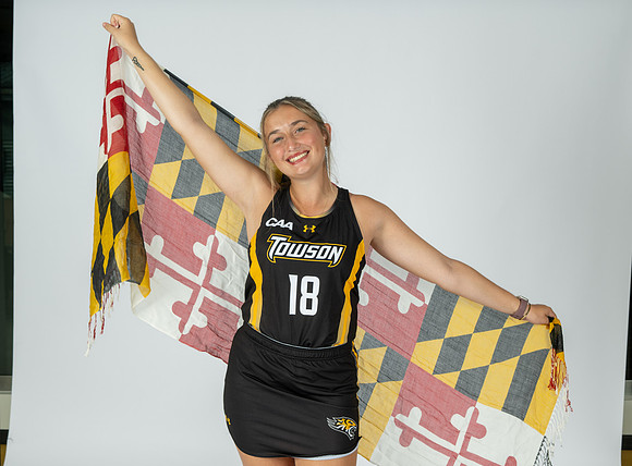 TU-FieldHockeyl-00583