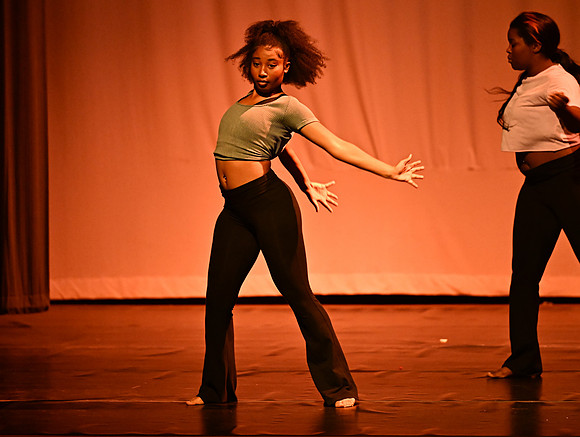 NTHSSeniorShowcase4538
