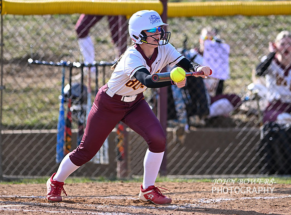 BullSoftball01667