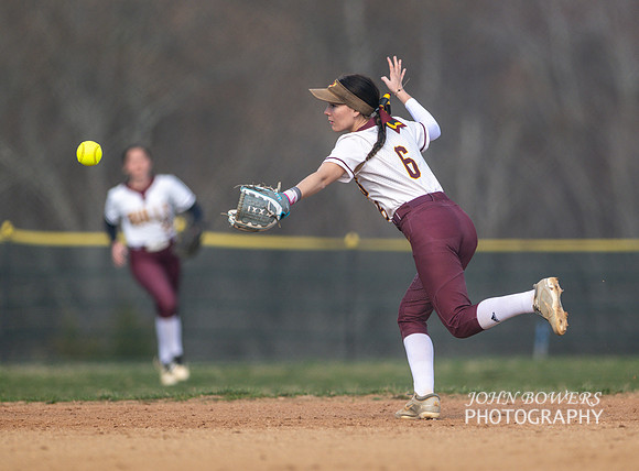 BullSoftball01335