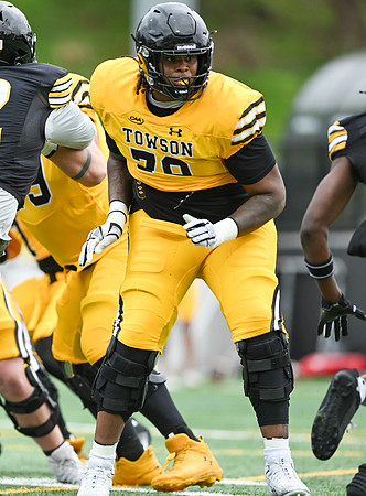 TowsonFB00122