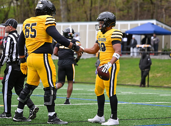 TowsonFB09664