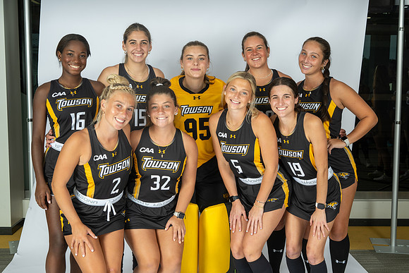 TU-FieldHockeyl-00145