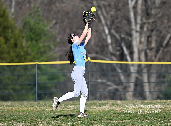 BullSoftball00872