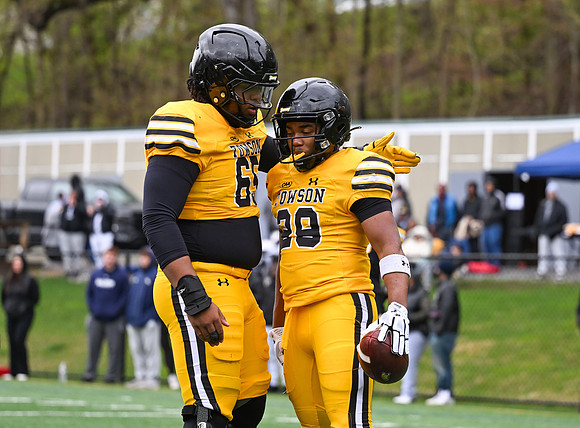 TowsonFB09666