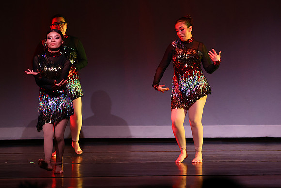 OMHSDance1043