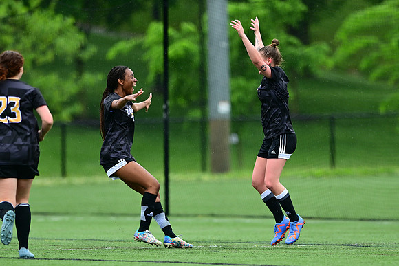 TU-Soccer0734
