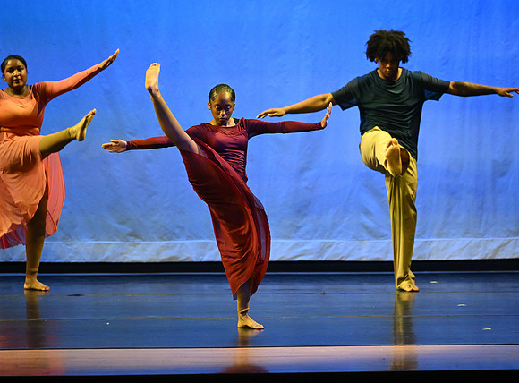 OMHSDance-03393