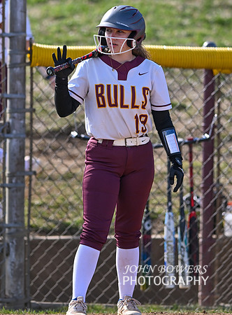 BullSoftball01559