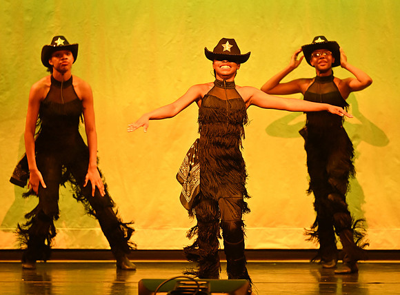 OMHSDance-00313