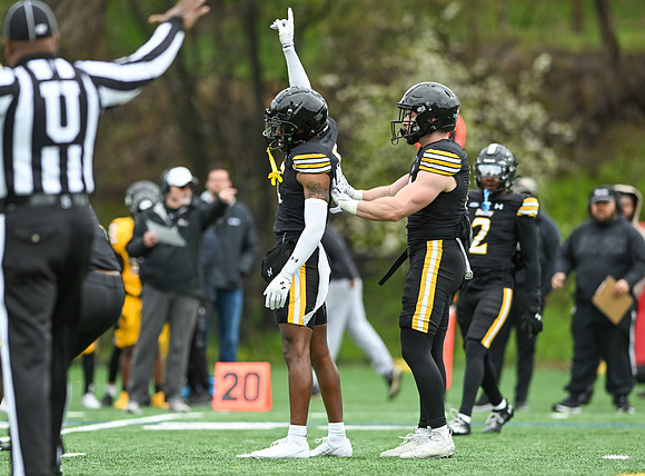 TowsonFB00144