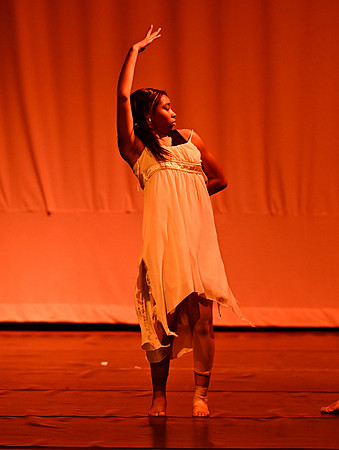 NTHSSeniorShowcase4114