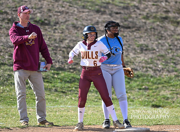 BullSoftball01647