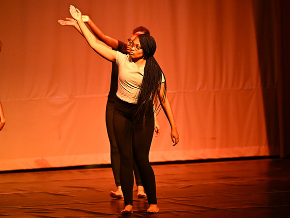 NTHSSeniorShowcase4600