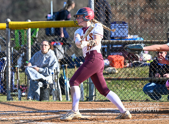 BullSoftball01040