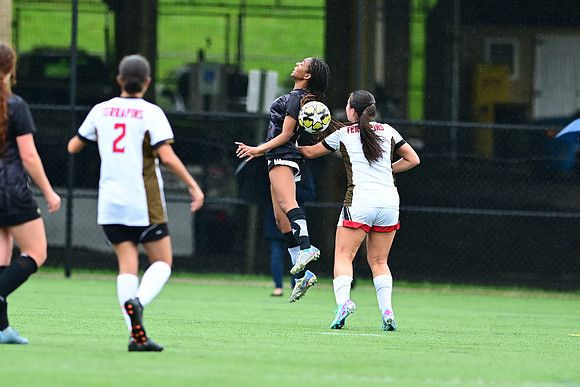 TU-Soccer1108