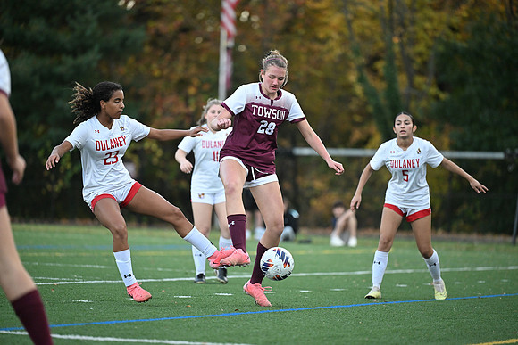 Towson-v-Dulaney-00319