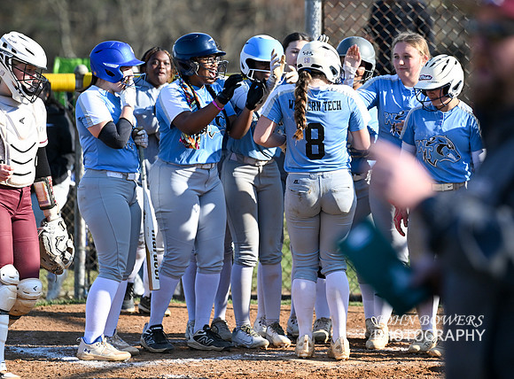 BullSoftball01274A