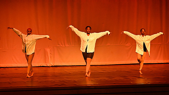 NTHSSeniorShowcase1093