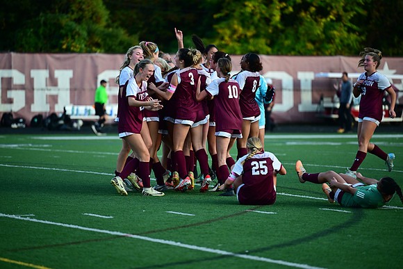 Towson-v-Dulaney-04077