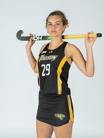 TU-FieldHockeyl-00509