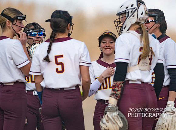 BullSoftball01315