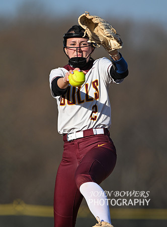 BullSoftball02167