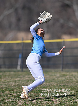 BullSoftball01624