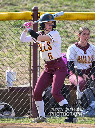 BullSoftball01591