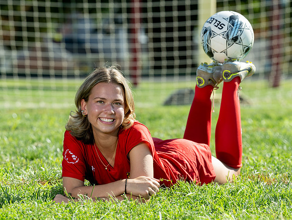 DulaneyWSoccer-00466