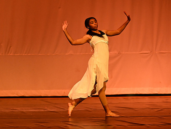 NTHSSeniorShowcase3963