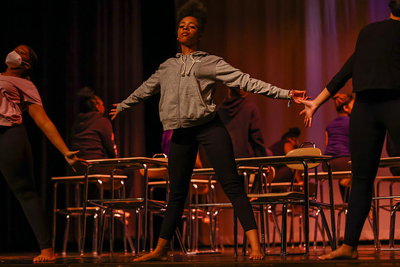 NewtonDance (178 of 32)
