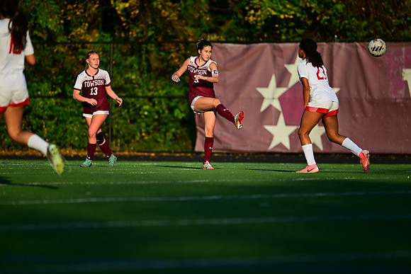 Towson-v-Dulaney-03140