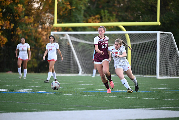 Towson-v-Dulaney-00309