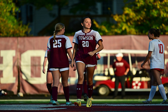 Towson-v-Dulaney-03402