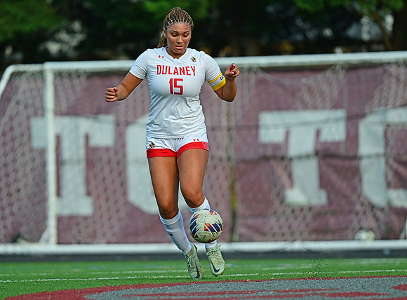 Towson-v-Dulaney-01180