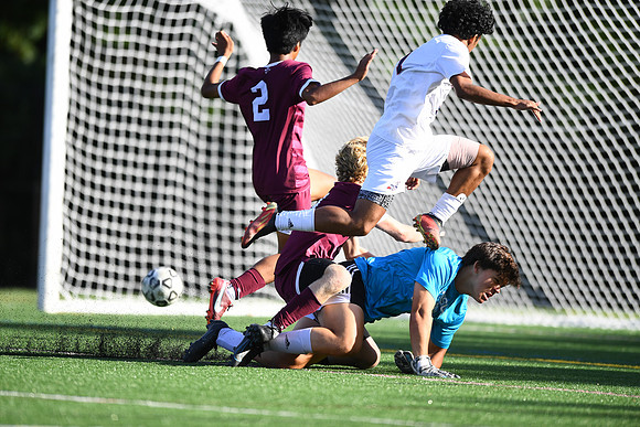 Towson-v-FranklinSoccer0069