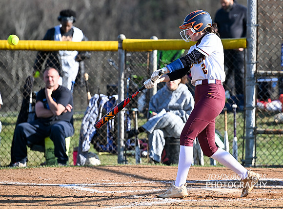 BullSoftball01170